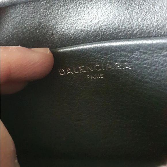 Balenciaga Everyday Camera Logo Crossbody Bag - Picture 4 of 11